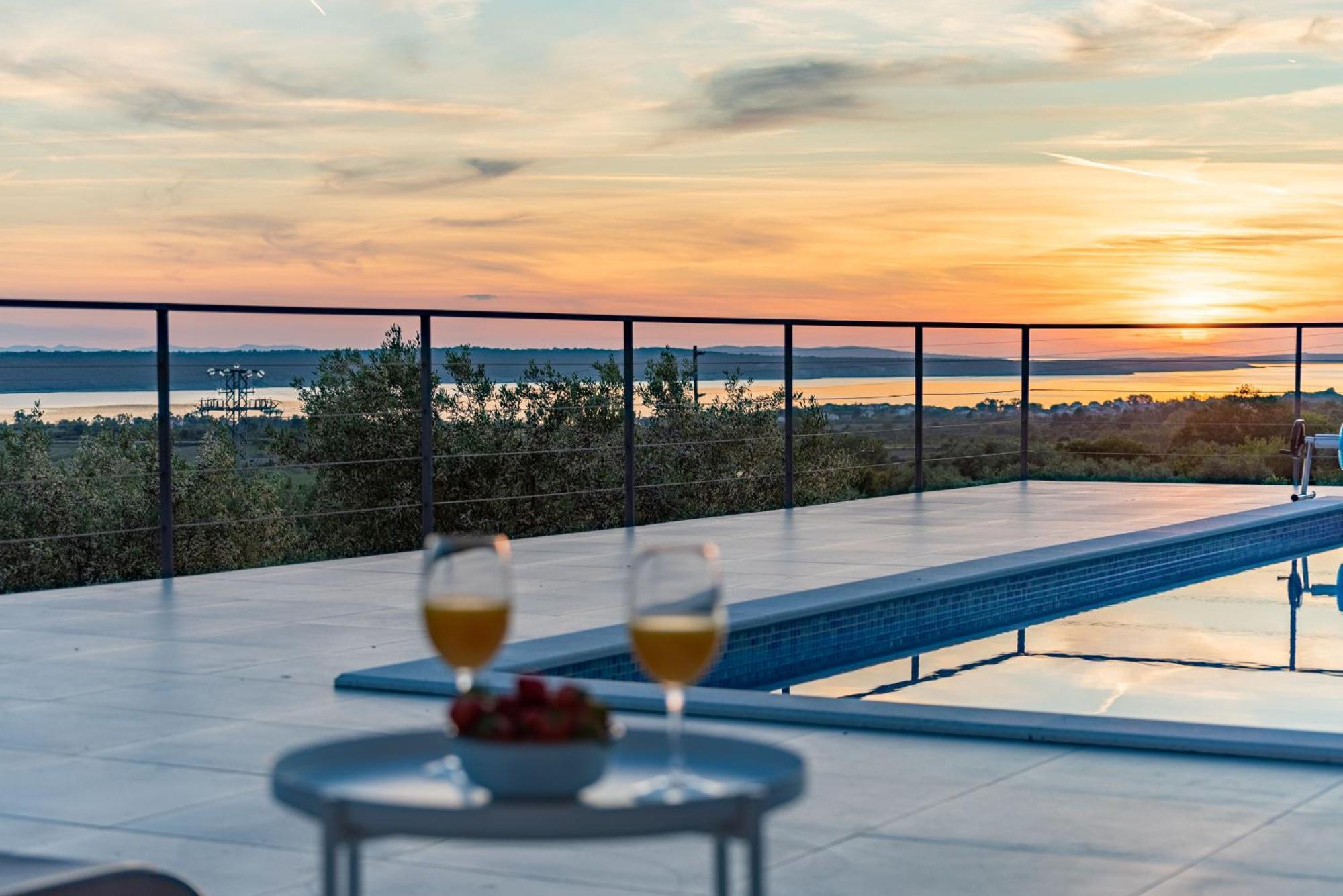 Villa Suton Zadarvillas Podvrsje Экстерьер фото